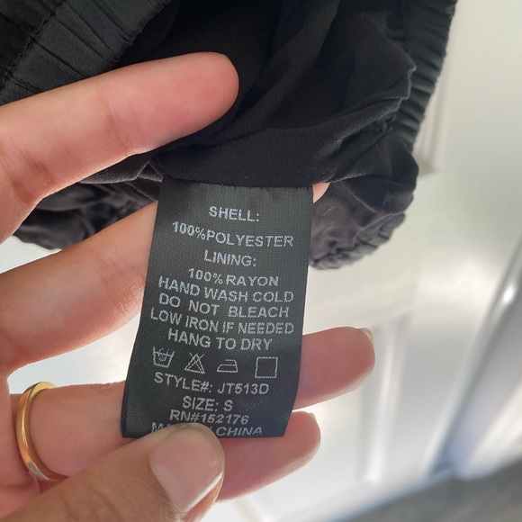 NWT Reset Black Bubble Hem Satin Tank Top - Picture 6 of 8